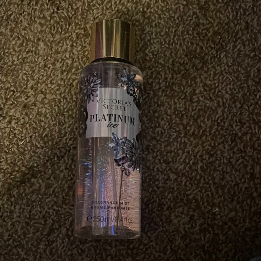 Victoria's Secret Platinum Ice Fragrance Mist